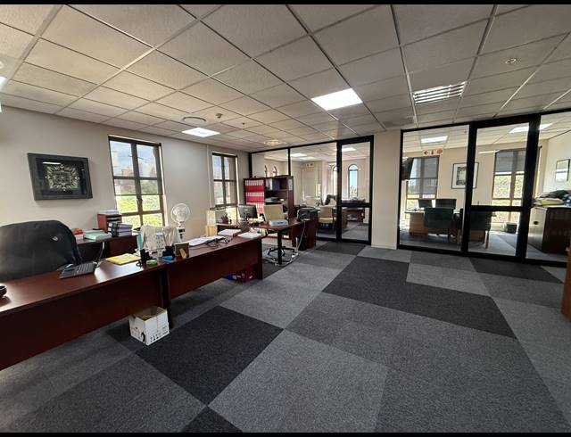 583M² OFFICE TO LET IN ROSEBANK